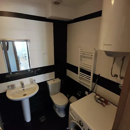 For A Day بودغوريتْسا